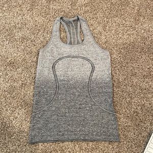 lululemon Swiftly Tank, Size 6, Gray Ombré